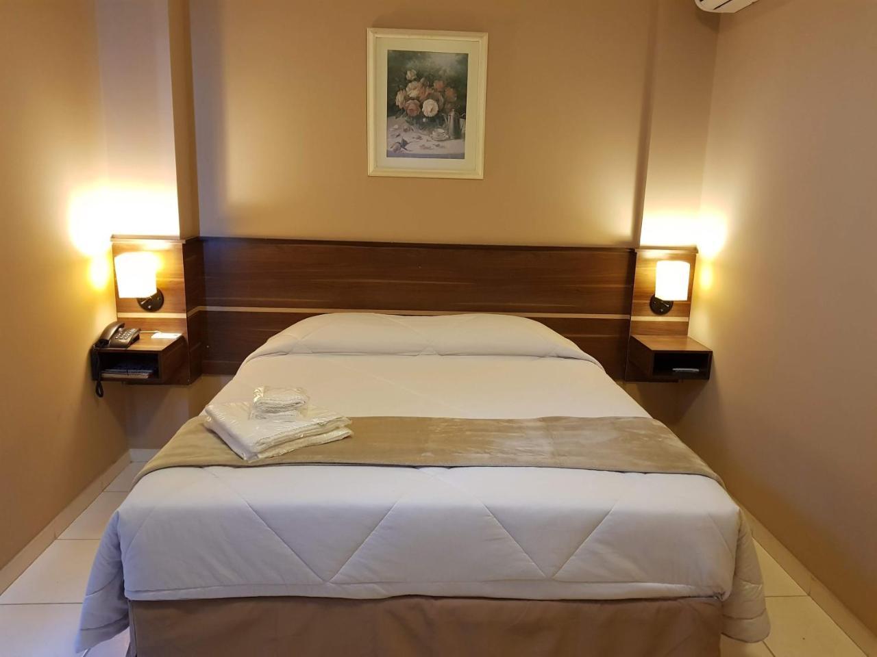 Astro Hotel Sao Jose dos Campos Phòng bức ảnh